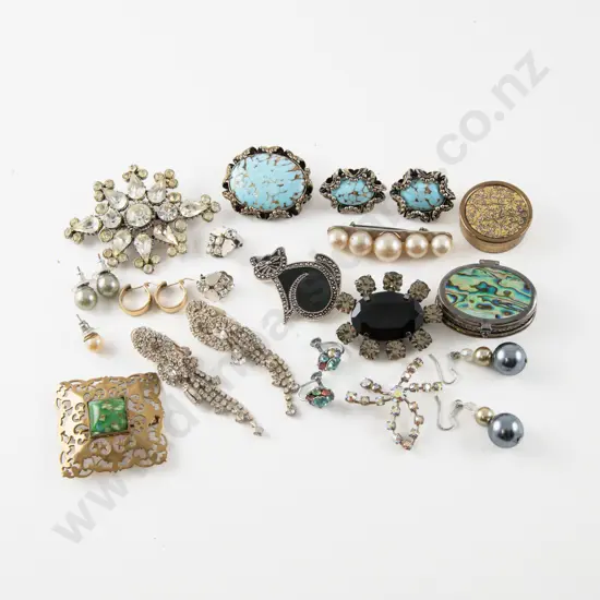 Collection of Assorted Costume Jewellery