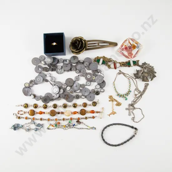 Collection of Assorted Costume Jewellery