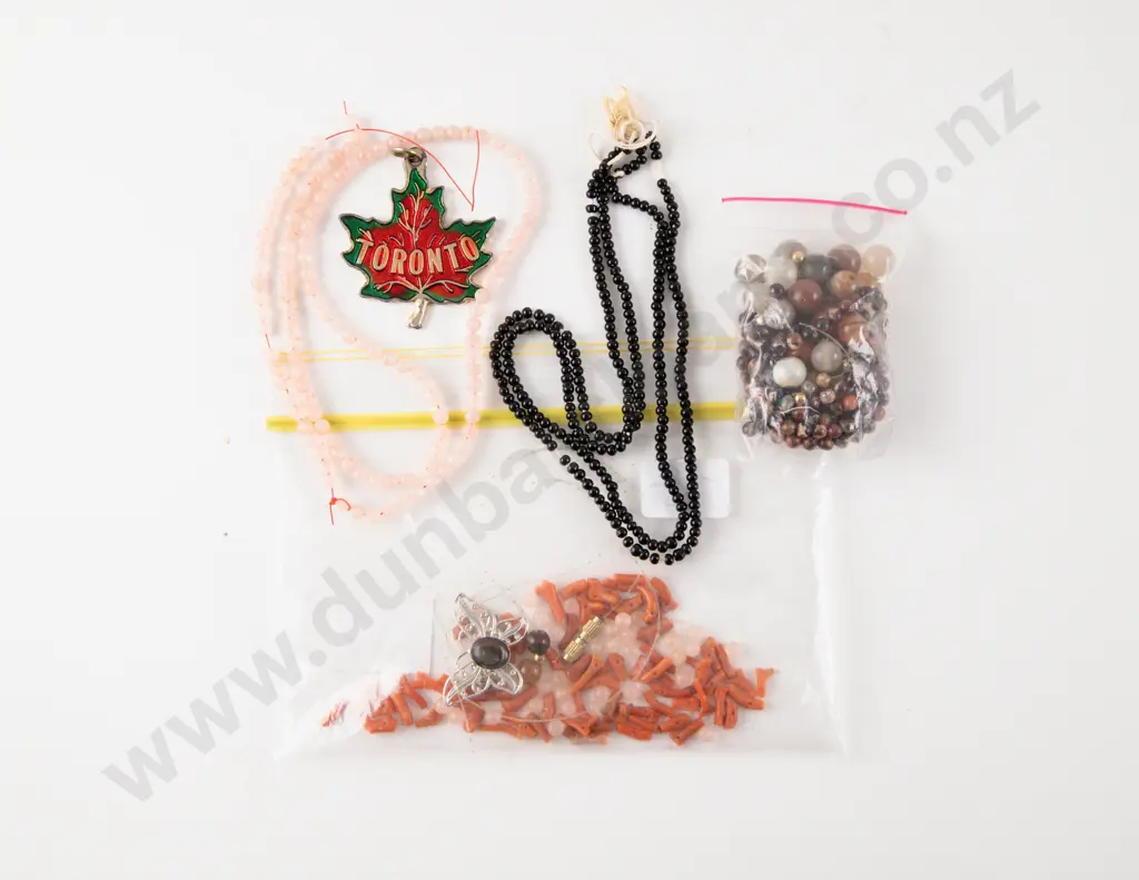 Collection of Assorted Loose Beads Image 1++