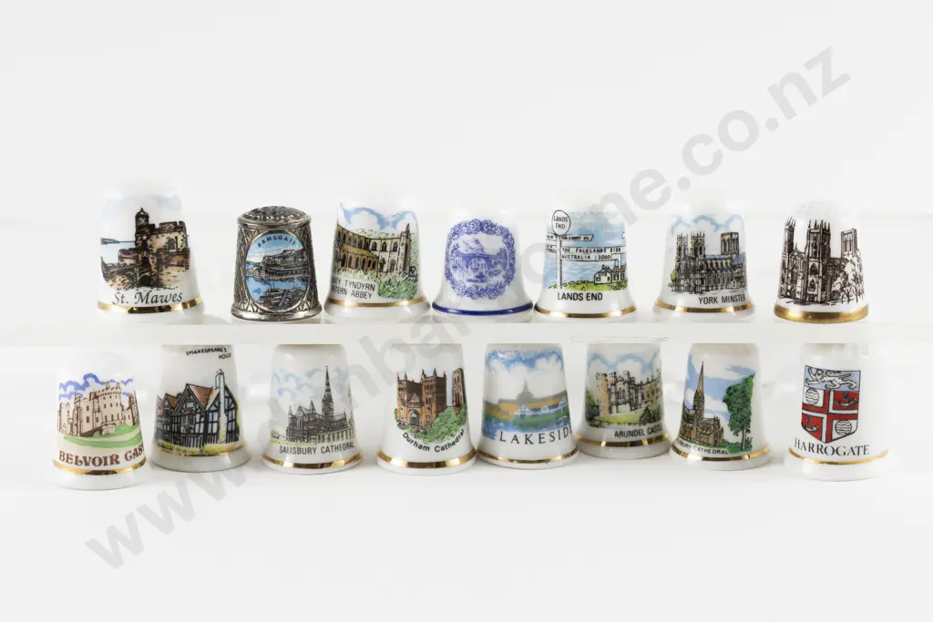 Fifteen Assorted China Thimbles UK Castles Abbeys and Places Image 1++