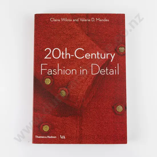 C20th Fashion in Detail