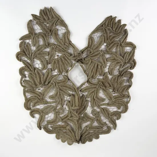 Victorian Linen Lace Collar
