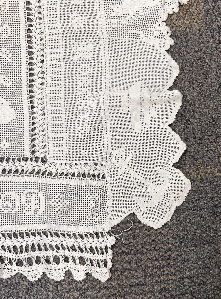 WWI Crochet Single Bed Cover Image 1++