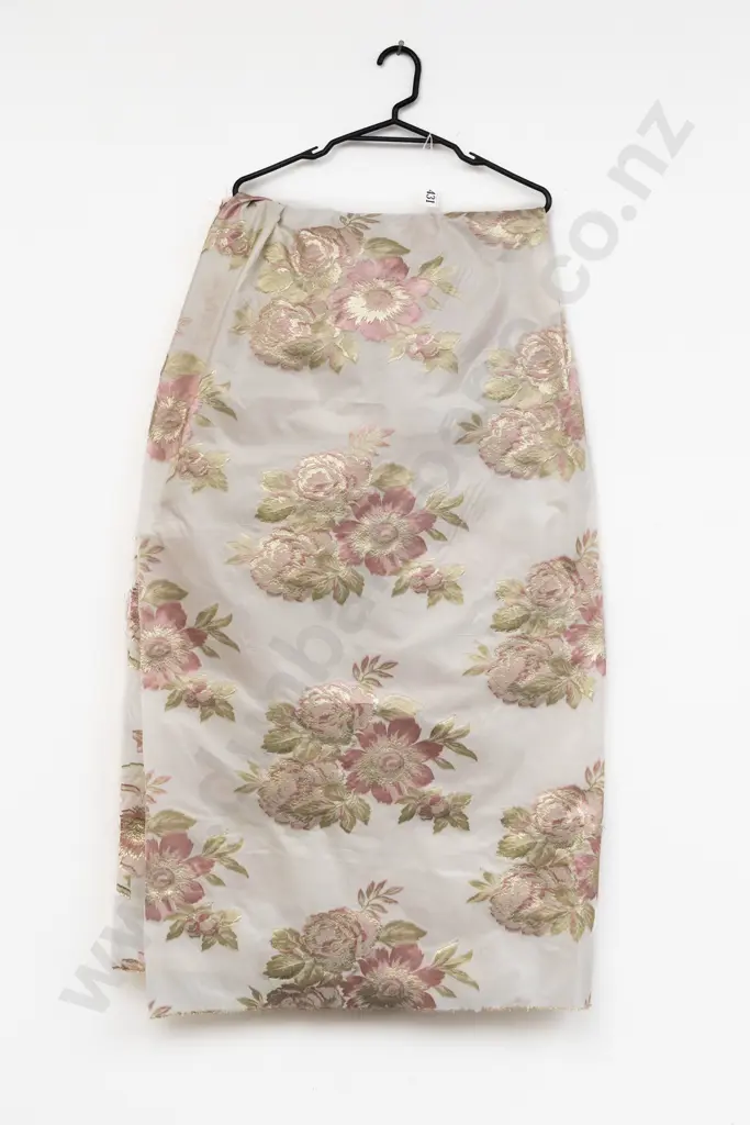 Floral Silk Brocade Fabric Image 1++