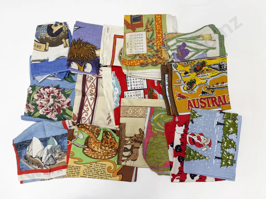 Quantity of Souvenir Linen Tea Towels Image 1++