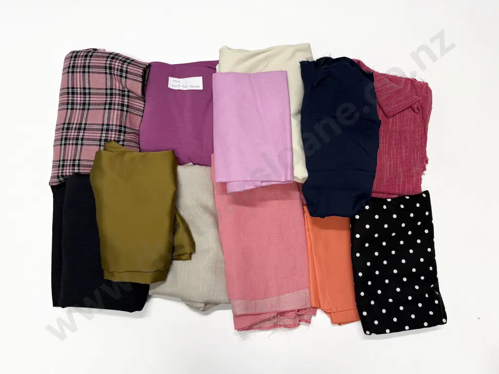 Quantity of Vintage Material Remnants Image 1++