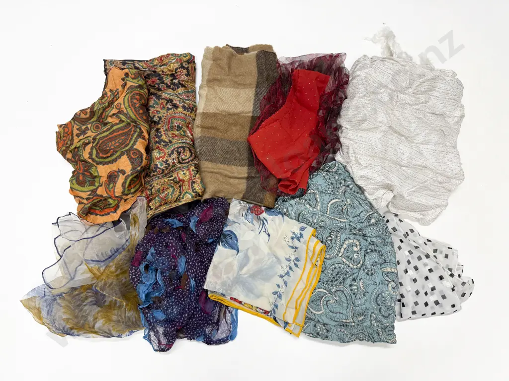 Twelve Various Mid C20th Head and Neck Scarfs Image 1++