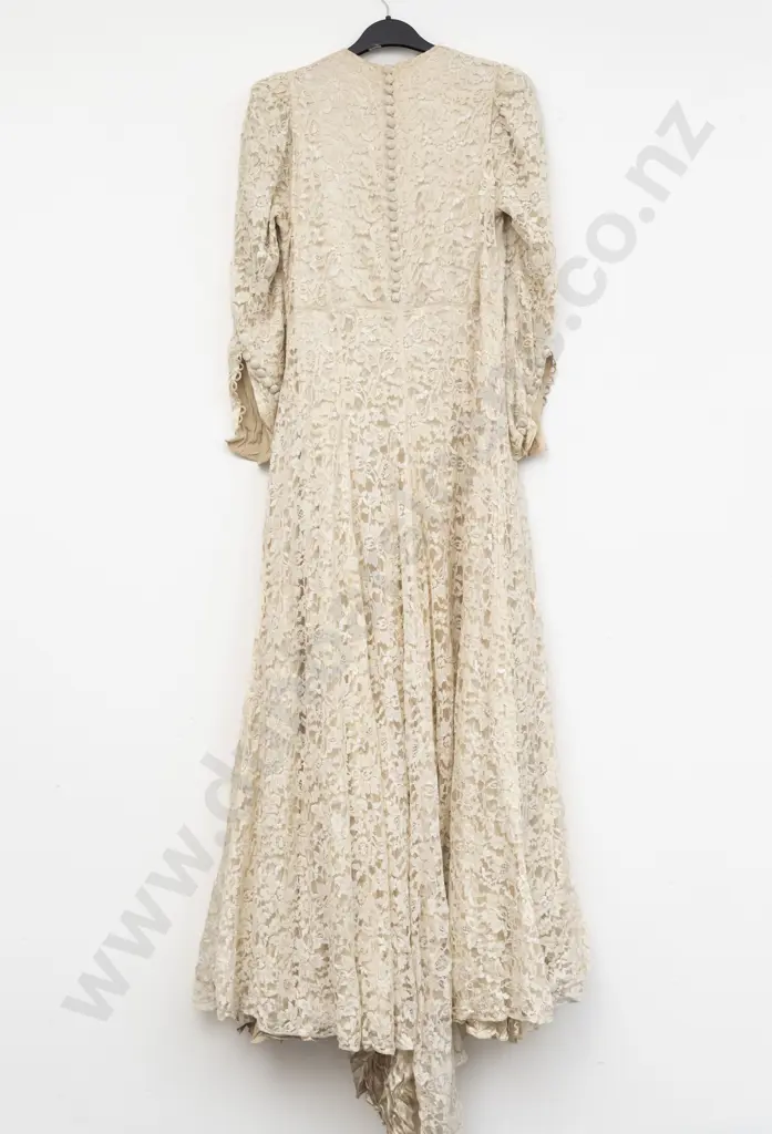 1940s All Lace Wedding Gown with Train Image 1++