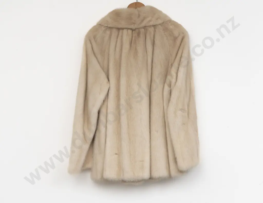 Mid C20th English and Foreign Fur Company Wellington  Mink Jacket and Hat Image 1++