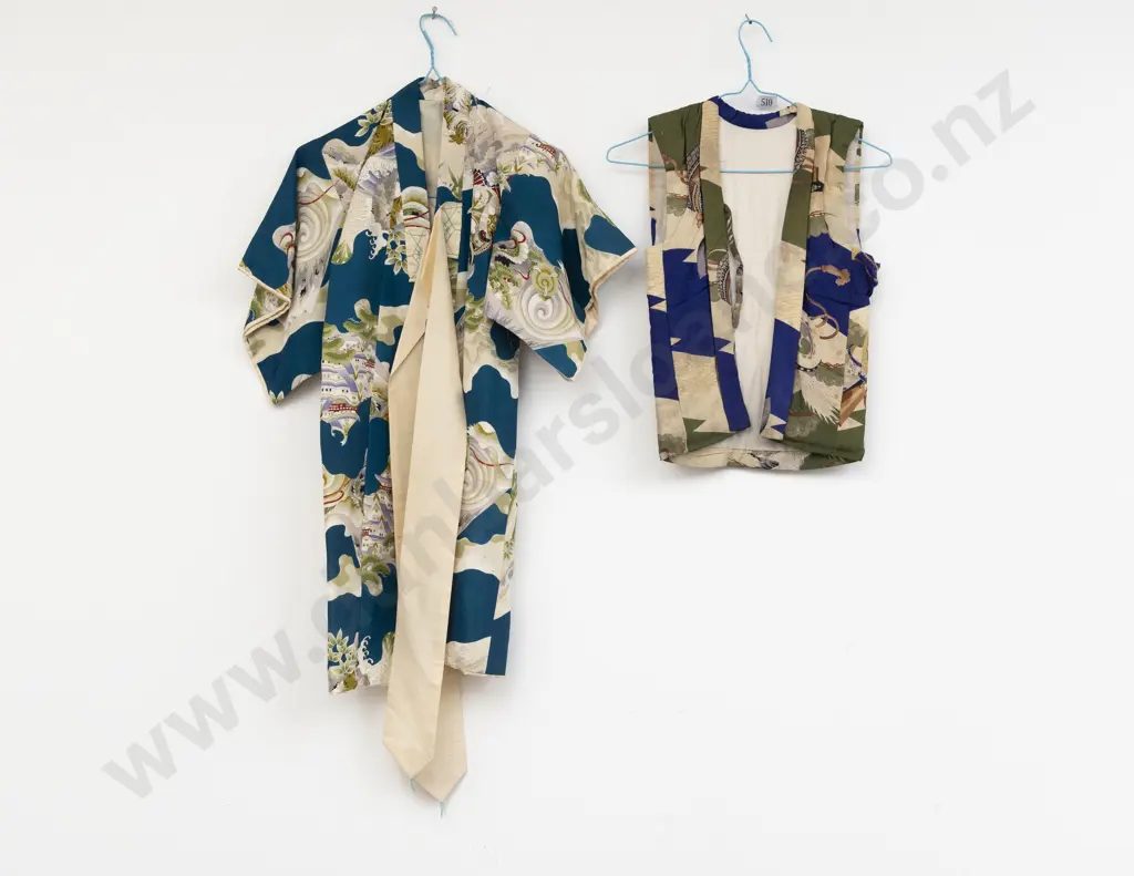 Japanese Post WWWII Childs Kimono and Vest Image 1++