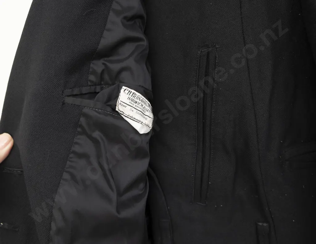 Gents Navel Jacket and Trousers Image 1++