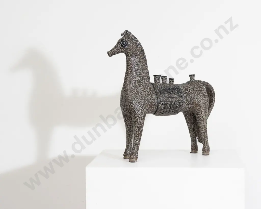 Juliet Peter Horse Candleholder Image 1++