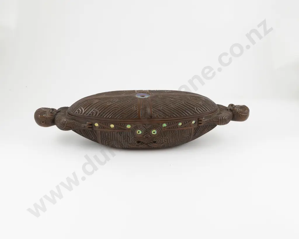 C20th Lidded Waka Huia Image 1++