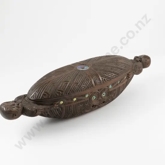 C20th Lidded Waka Huia