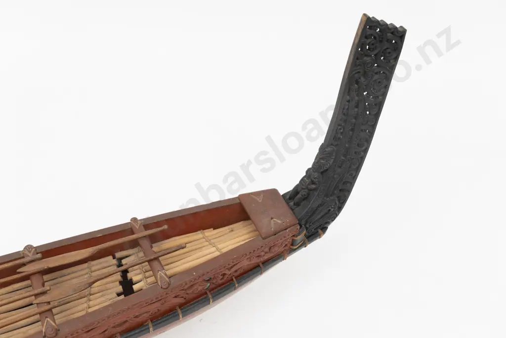 Superb Model Waka Taua (fighting canoe) carved by Thomas Hall Image 1++