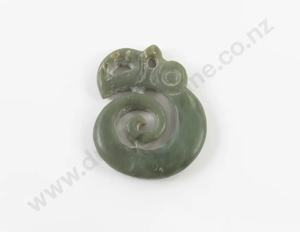 Nephrite Koropepe Pendant Image 1++