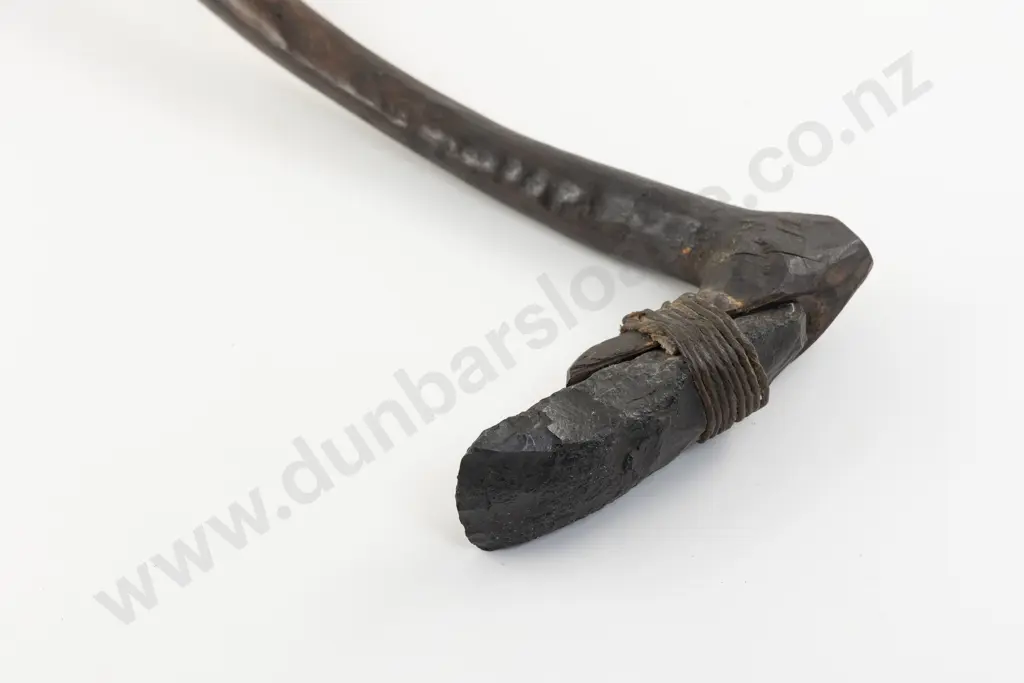 Toki Taraī (Hafted Adze) of Simple Form Image 1++