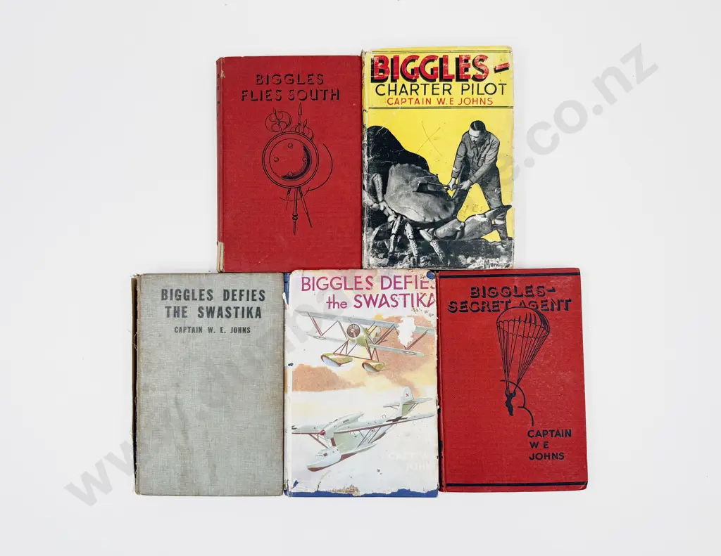 Five Captain W E Johns Biggles Volumes Image 1++