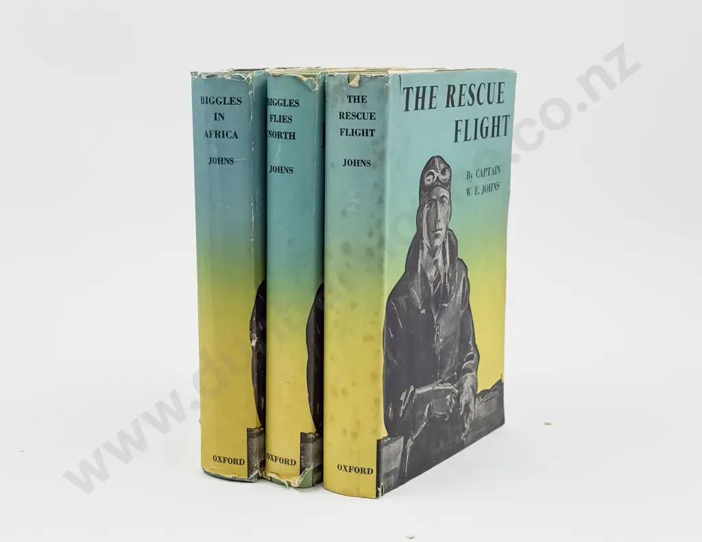 Three Captain W E Johns Biggles Volumes Image 1++