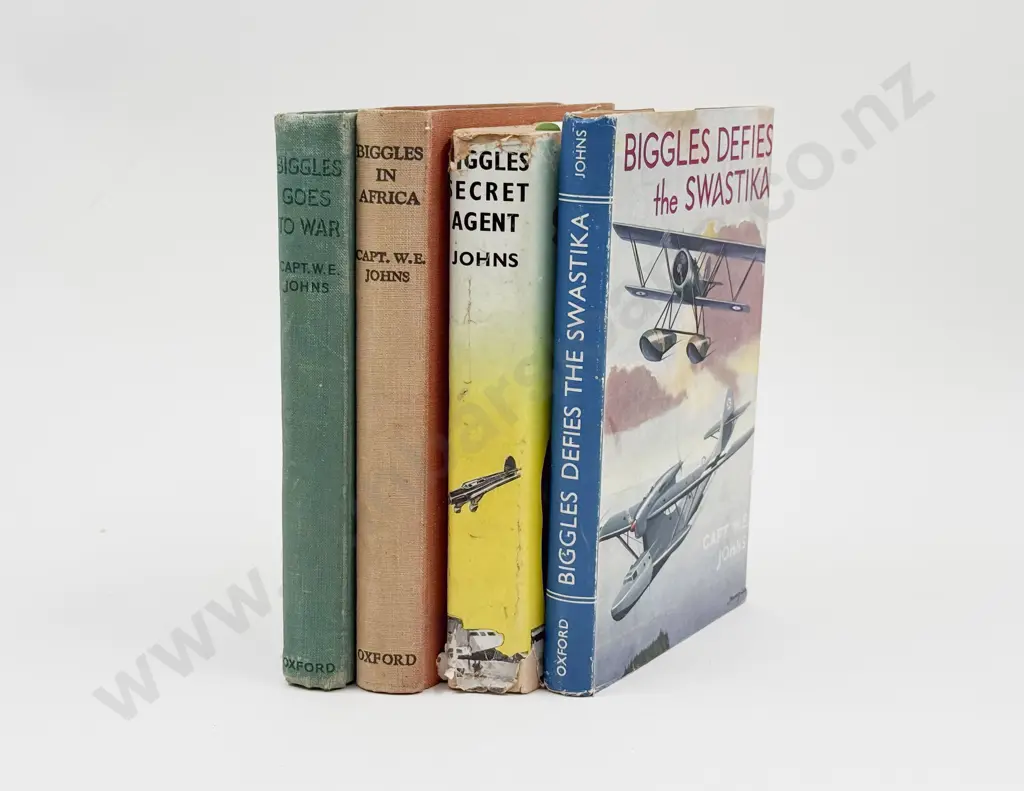 Four Captain W E Johns Biggles Volumes Image 1++