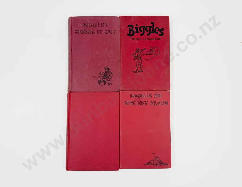 Four Captain W E Johns Biggles Volumes Image 1++