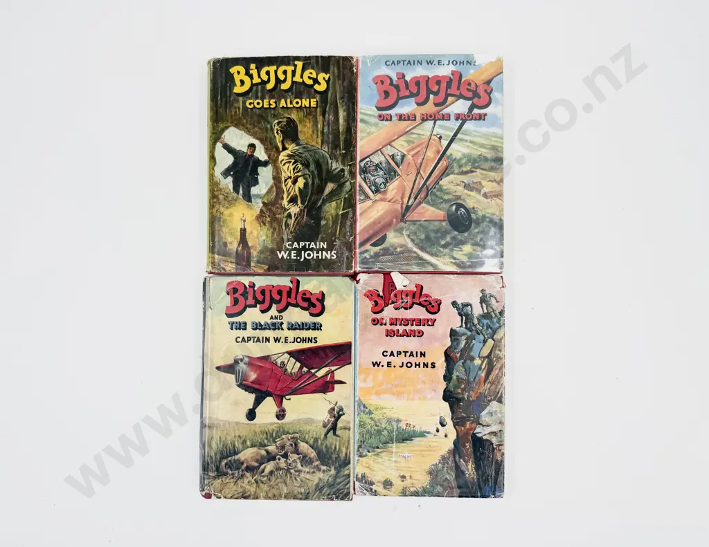 Four Captain W E Johns Biggles Volumes Image 1++