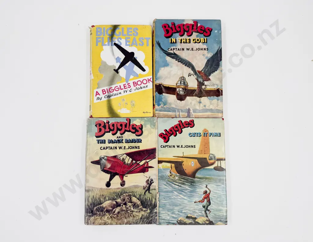 Four Captain W E Johns Biggles Volumes Image 1++
