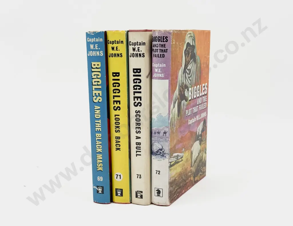 Four Captain W E Johns Biggles Volumes Image 1++