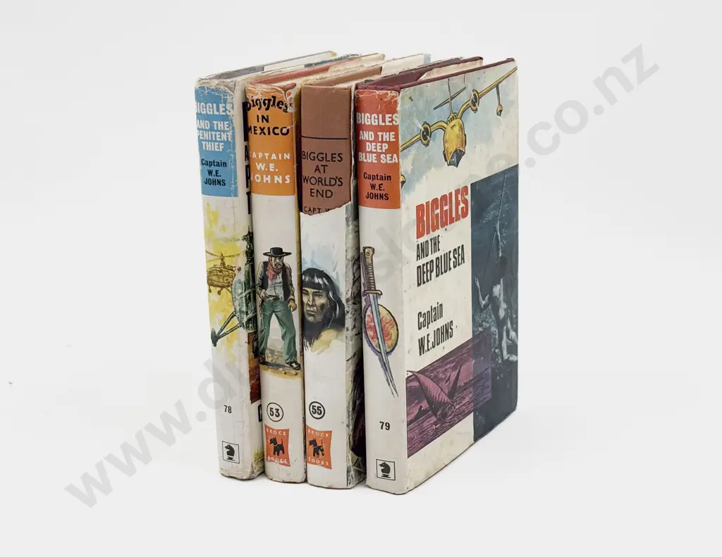 Four Captain W E Johns Biggles Volumes Image 1++