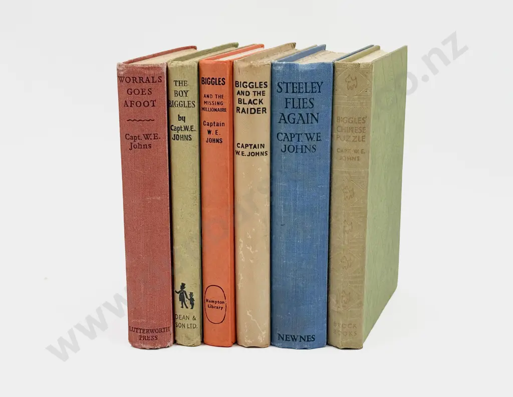 Six Assorted Captain W E Johns Biggles Volumes Image 1++