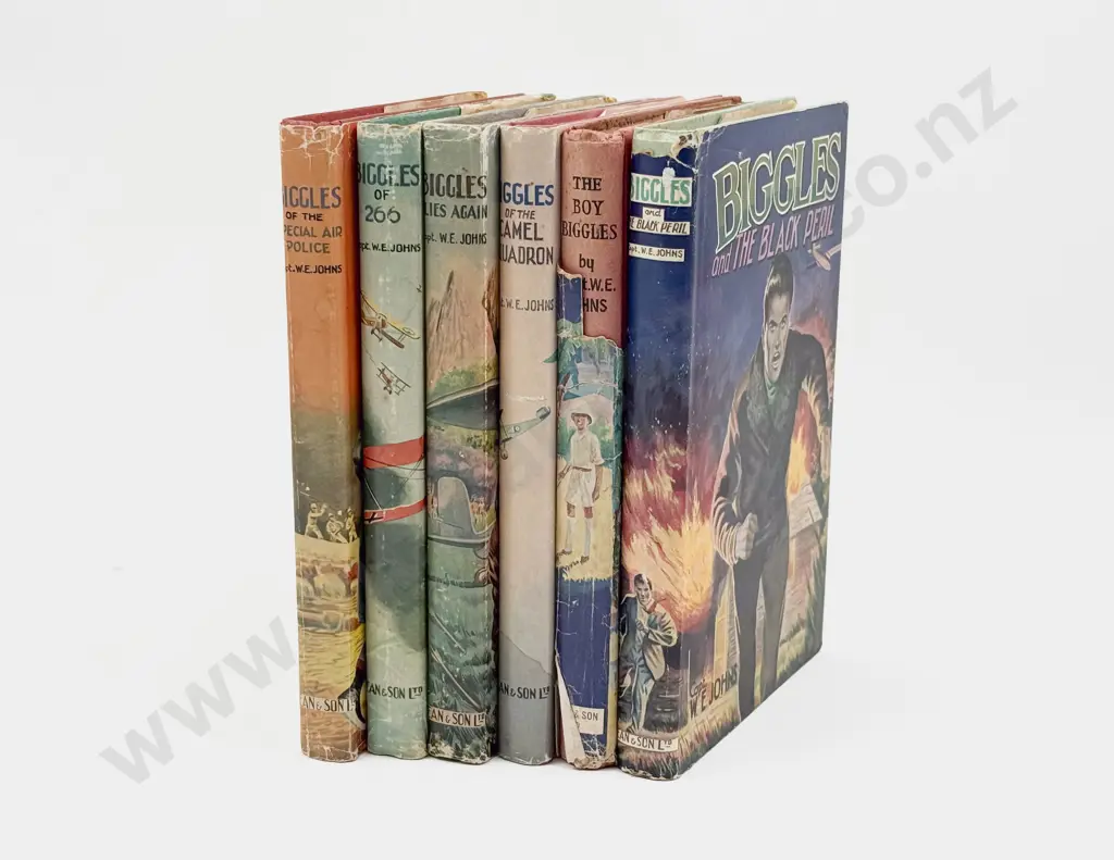 Six Captain W E Johns Biggles Volumes Image 1++
