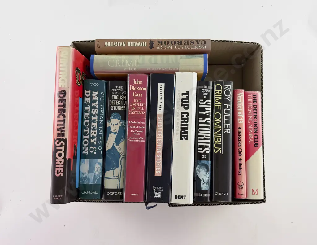 Twelve Hardback Crime Writing Anthologies Image 1++