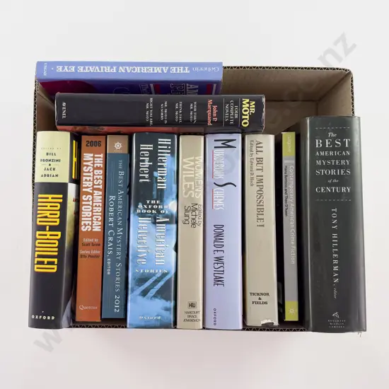 Eleven Hardback Crime Writing Anthologies