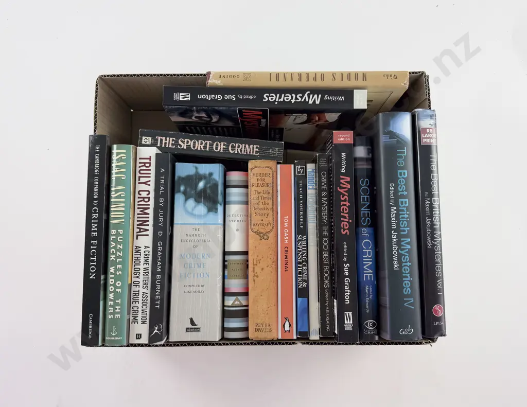 Box of Assorted Crime Fiction & Non-Fiction Crime Writing Books Image 1++