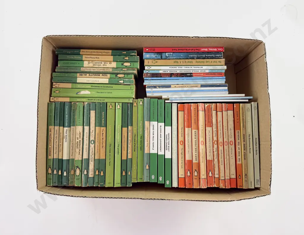 Box of Assorted Mixed Penguin Fiction Image 1++