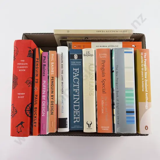 Box of Penguin Anthologies & Penguin Reference