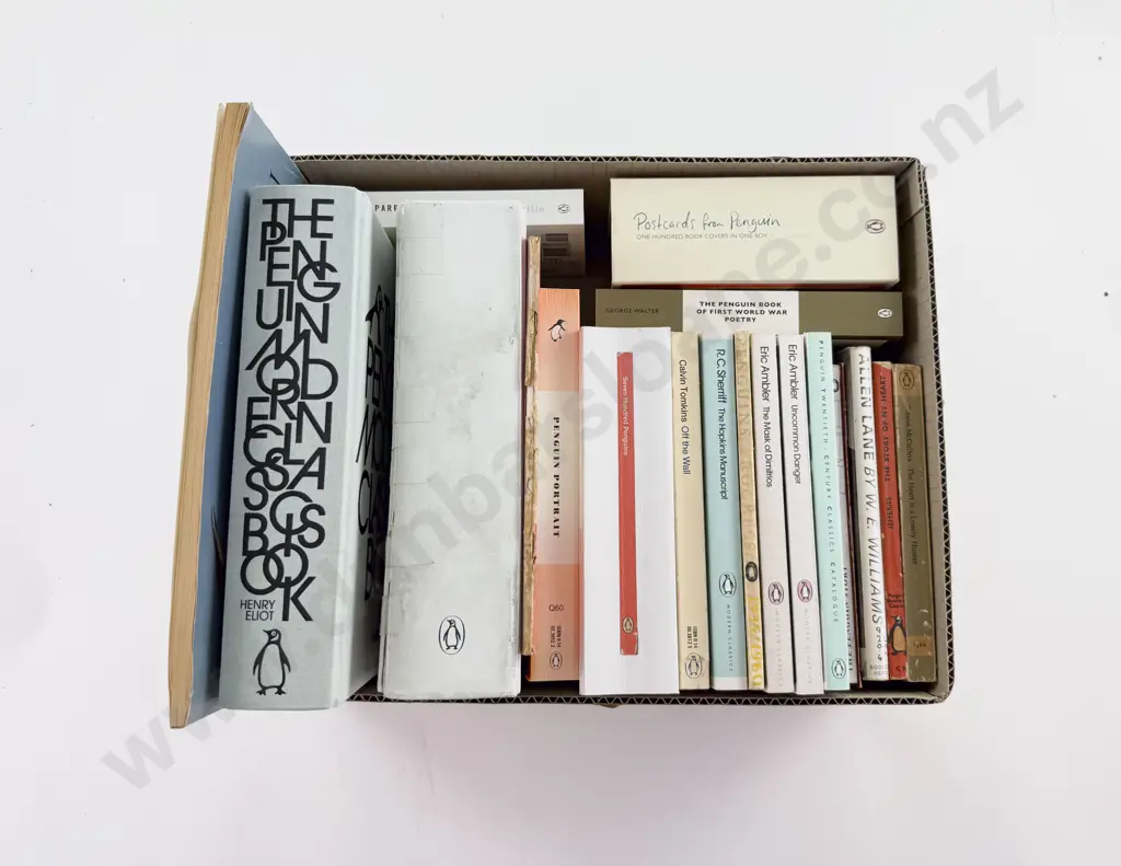 Box of Penguin Classics & Penguin Reference Image 1++