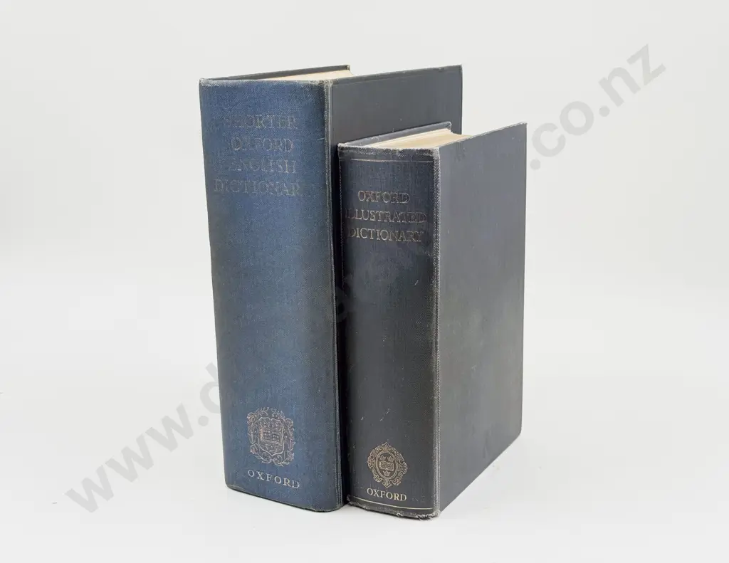 The Shorter Oxford English Dictionary & The Oxford Illustrated Dictionary Image 1++
