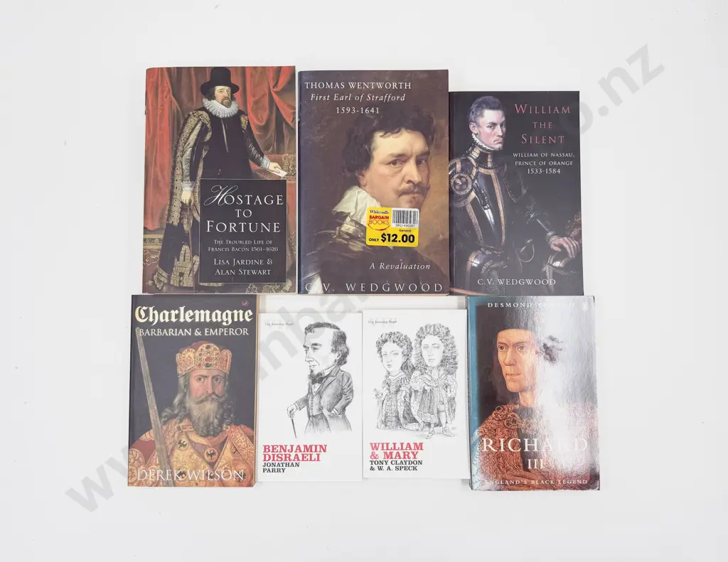 Four Biographies of Historic Figures & Two Oxford VIP Short Biographies Image 1++