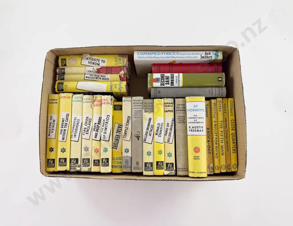 Box Lot Mainly Vintage Hodder & Stoughton Yellowjacket Editons Image 1++