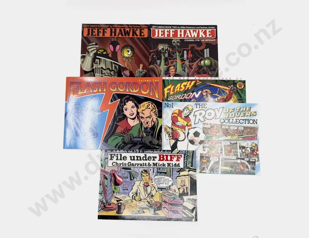 Six Assorted Graphic Novels Image 1++