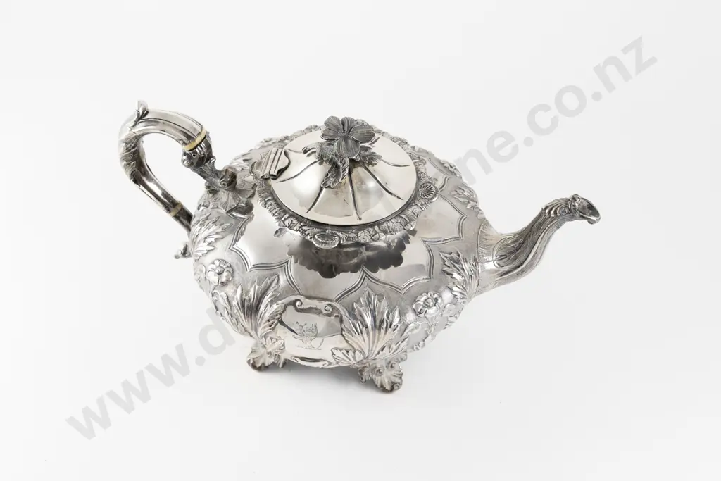 Fine Quality Vict Irish S/S Teapot Image 1++