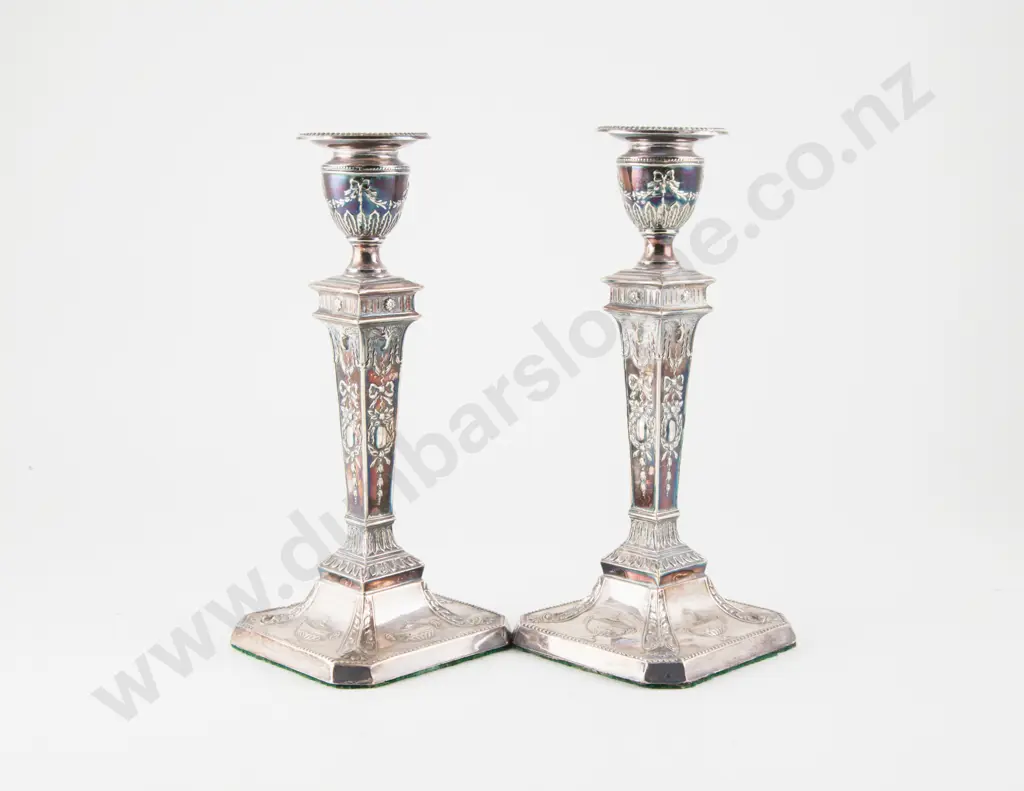 Pair Geo V S/S Candlesticks Image 1++