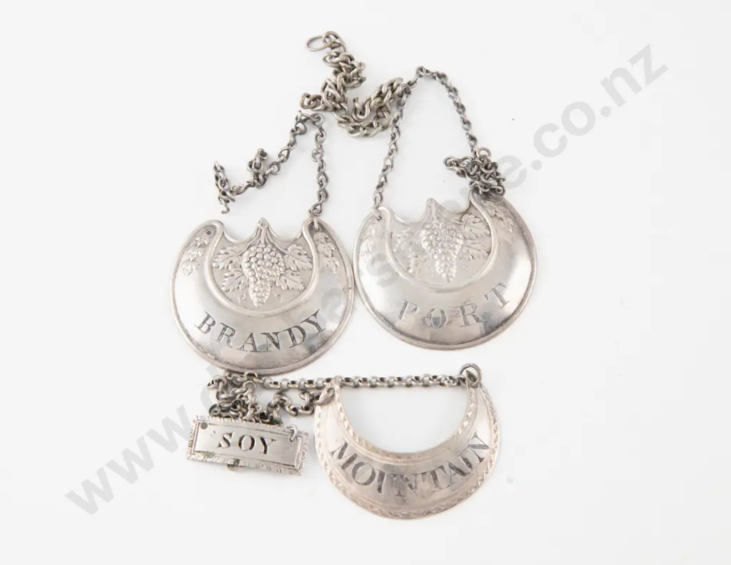 4 Various Decanter Labels Image 1++