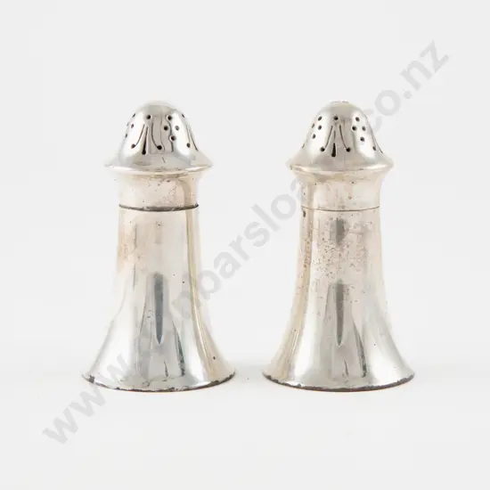 Pair Geo V S/S Lighthouse Shape Pepperettes