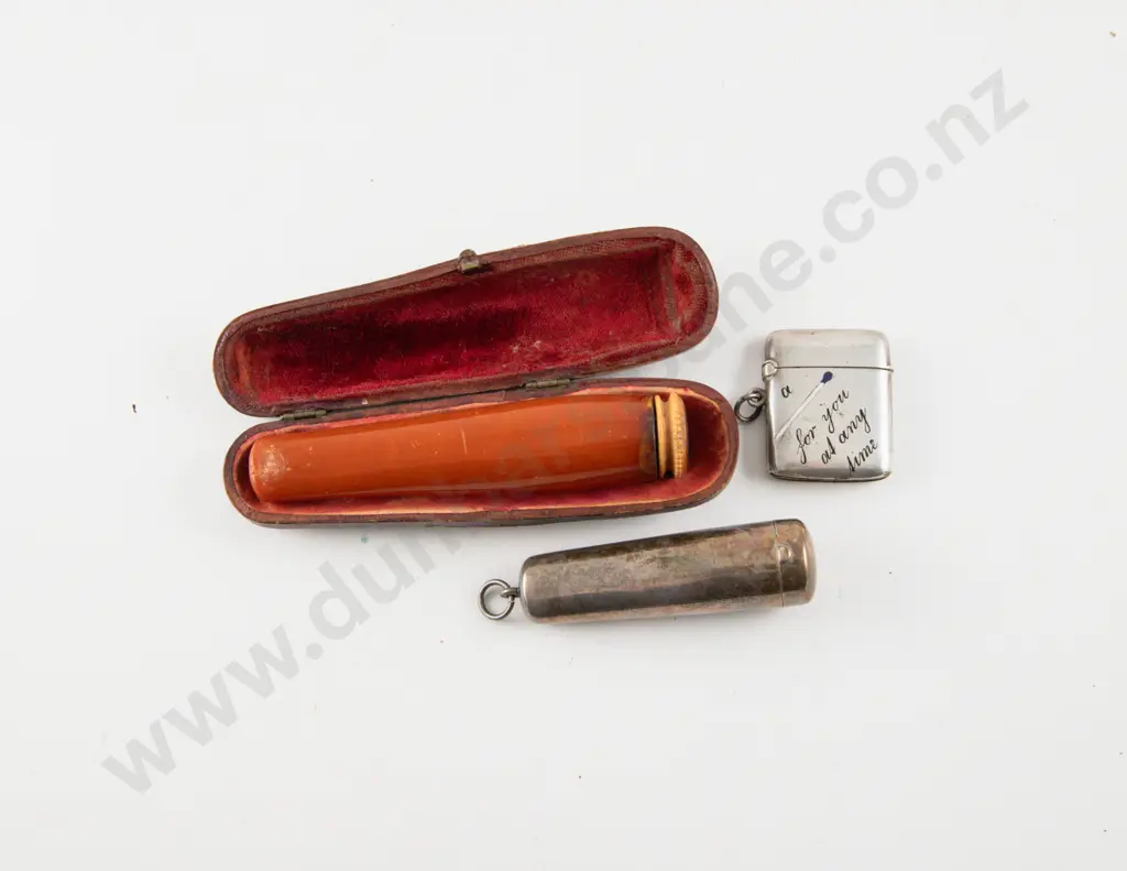 Cased Edwardian Amber and Meerschaum Cheroot Holder Image 1++