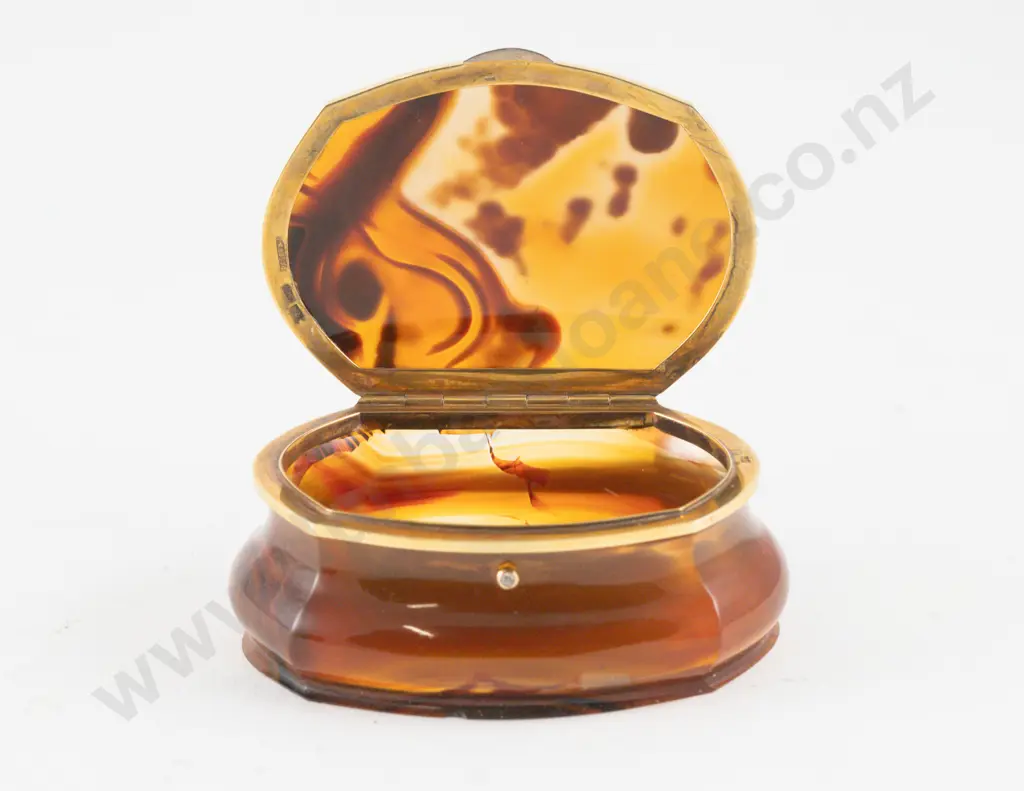 Russian Faberge Cornelian Snuff Box Image 1++