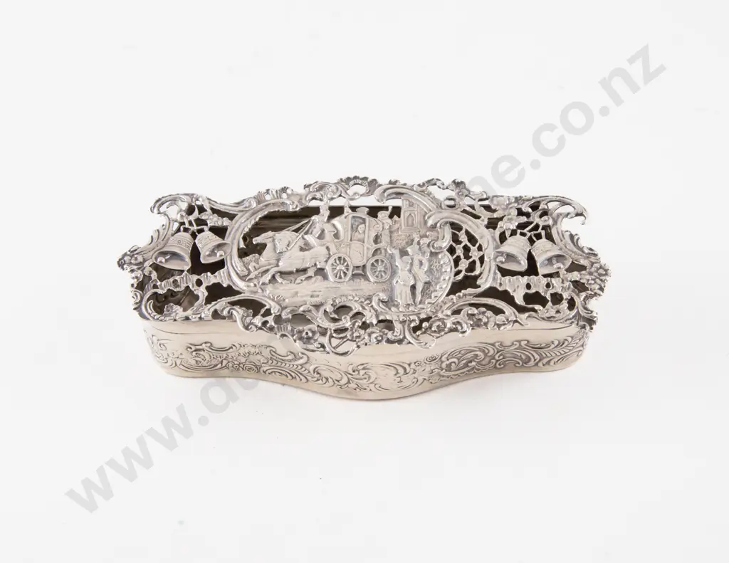 An Attractive Edw VII S/S Pomander by William Comyns Image 1++