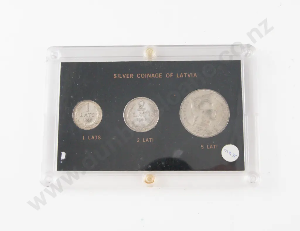 Silver Coinage of Latvia - 5 Lati Maiden (1929-1932) 2 Lati and 1Lati Image 1++