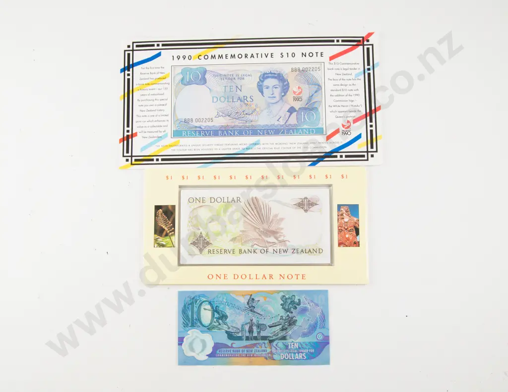 NZ 1990 Commemorative $10 Note with $1 and $2 Notes $10 Millennium Note Image 1++